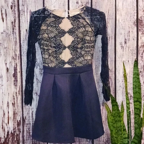 Charlotte Russe | Dresses | Charlotte Russe Lace Scuba Skater Dress Sz Xs |  Poshmark